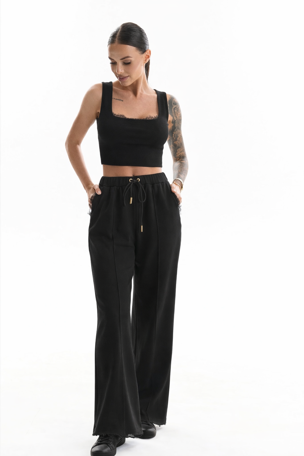 Топ з мереживом